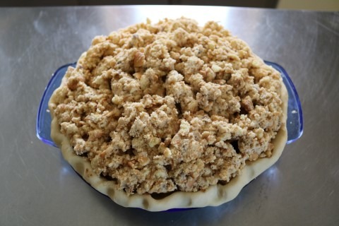 apple-raisin-cookie-crumble-pie-recipe-mobile-7