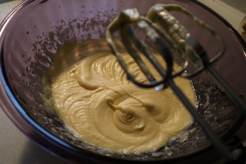 golden-eggnogg-pound-cake-with-rum-sauce-recipe-012-mobile