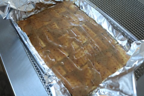 caramel-butterscotch-chocolate-cracker-bars-recipe-003-mobile